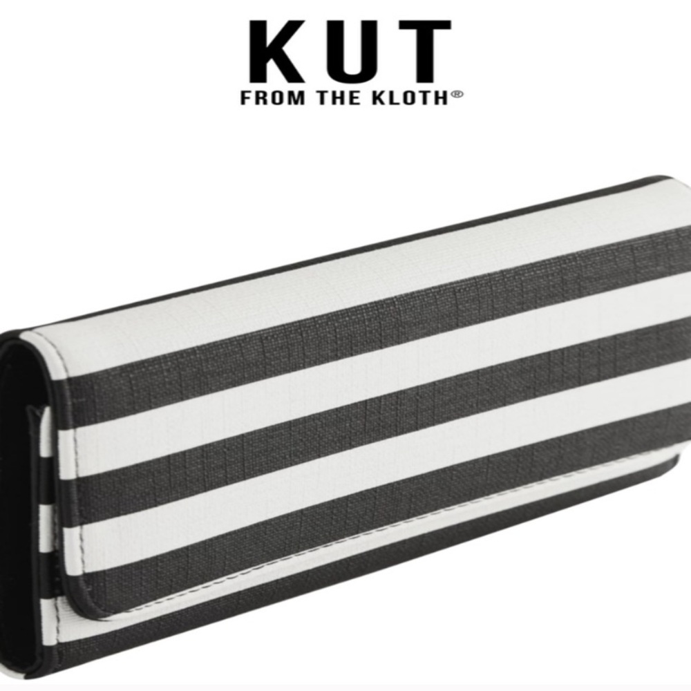 *NWT Kut from the Kloth Black&White Striped Wallet